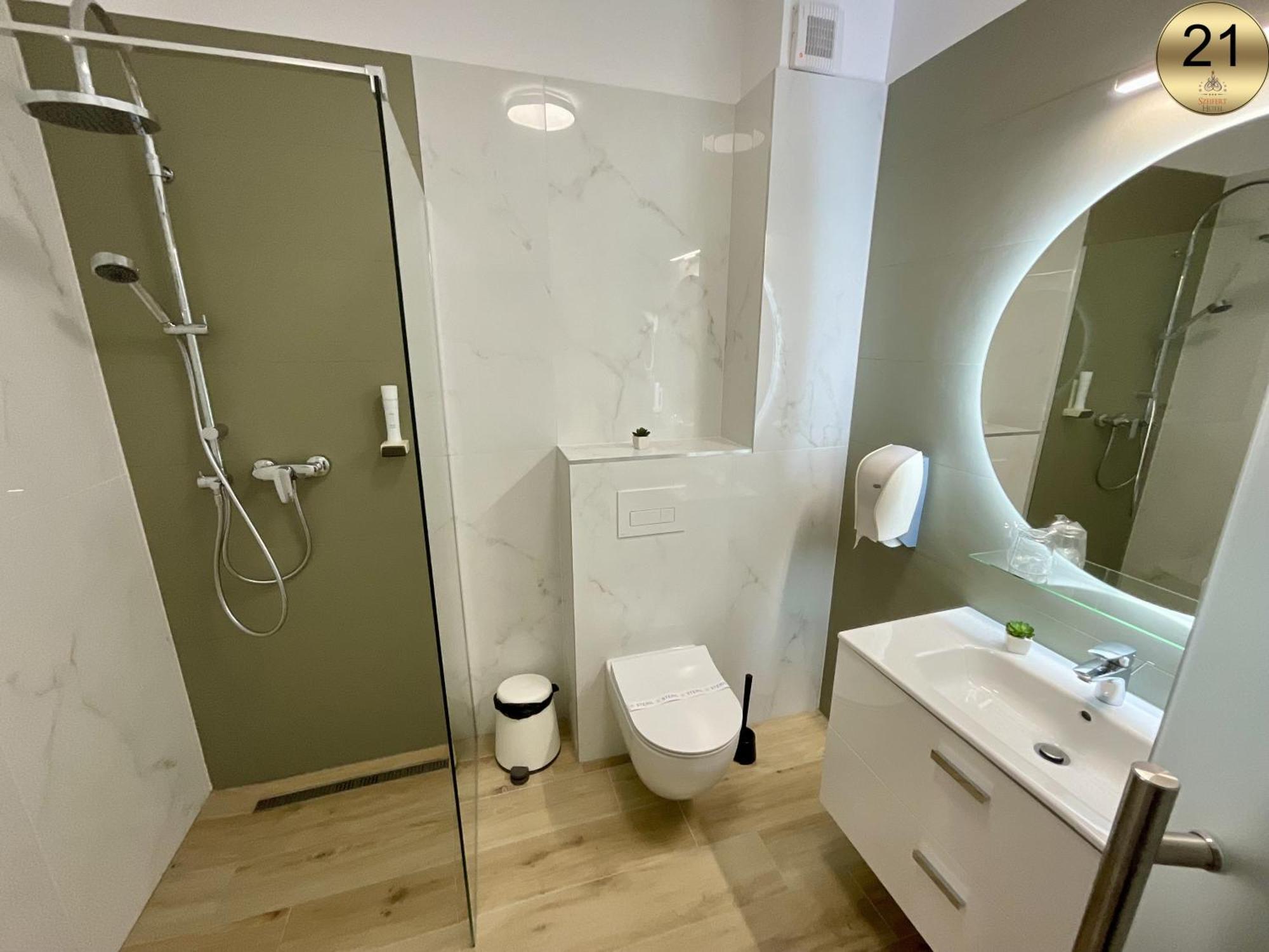 Hotel Szeifert Sovata Buitenkant foto