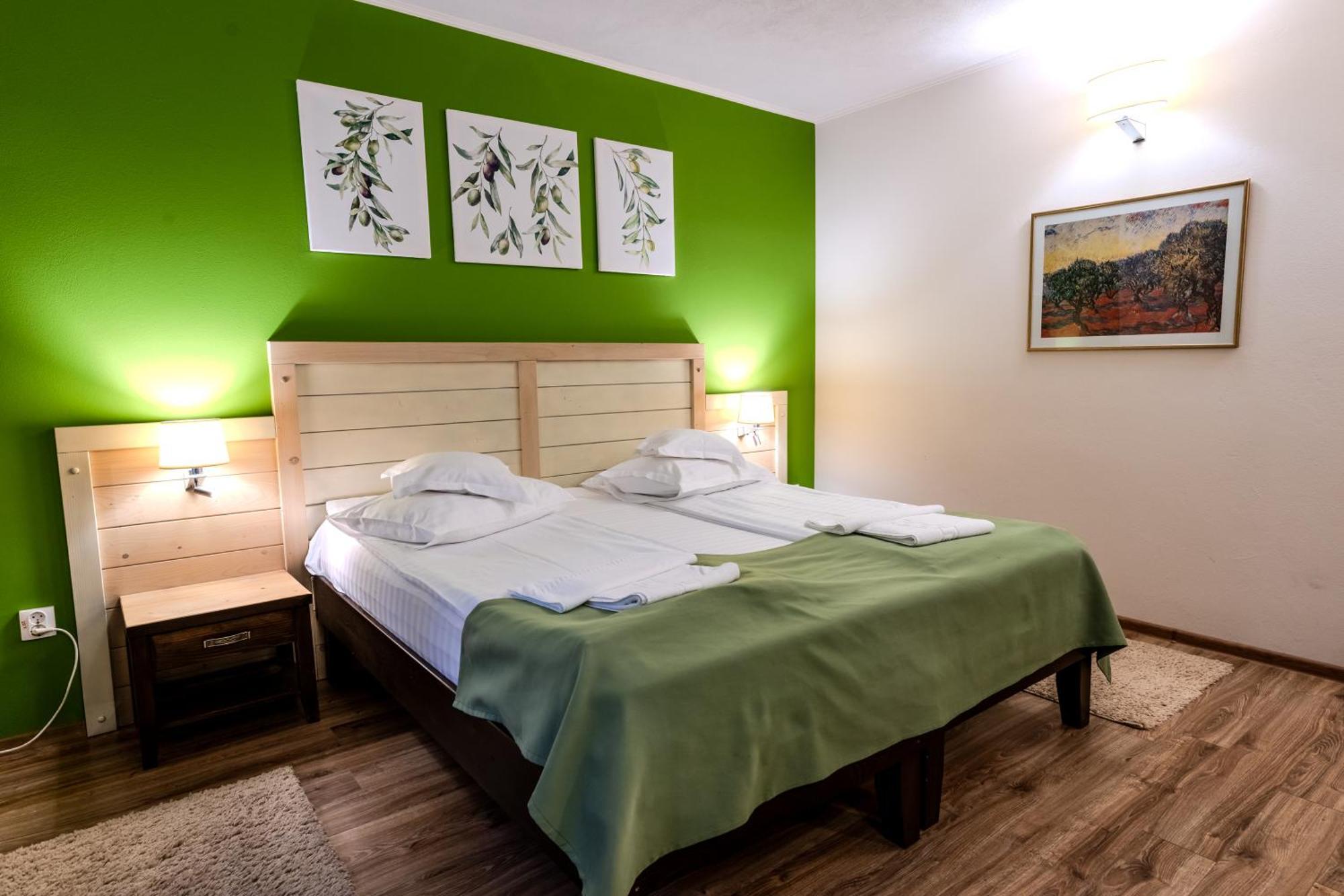 Hotel Szeifert Sovata Buitenkant foto
