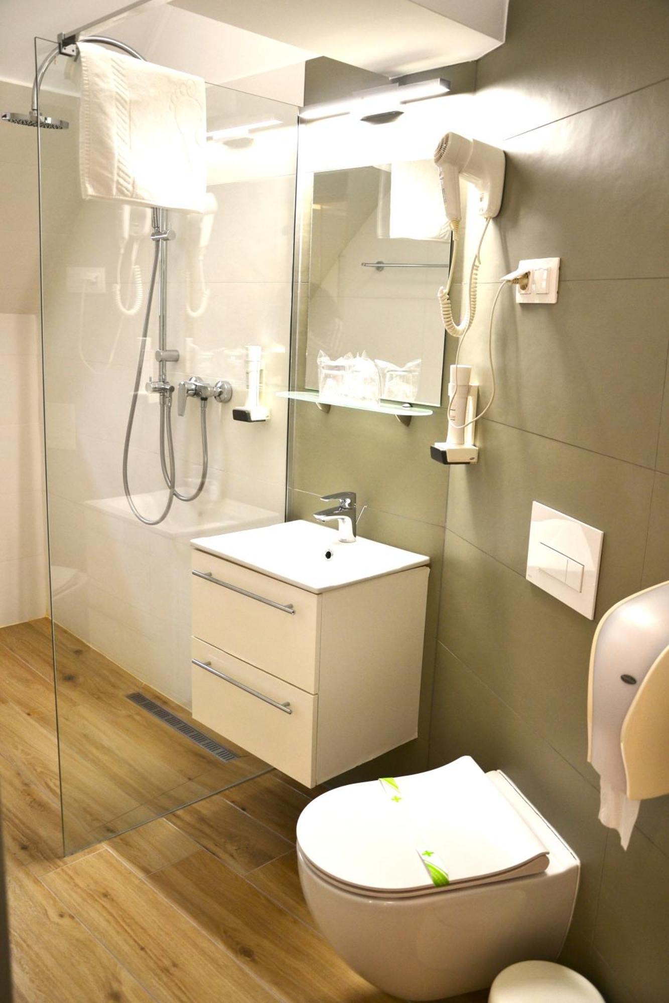 Hotel Szeifert Sovata Buitenkant foto