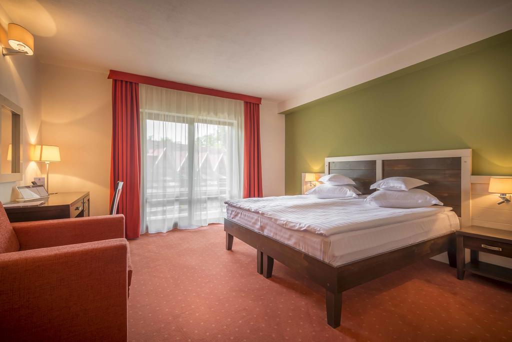 Hotel Szeifert Sovata Buitenkant foto